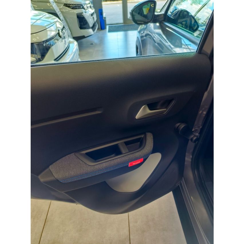 Citroën C3 PLUS 1.2 PureTech 100 6-МКПП